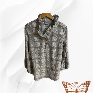 Mud Pie Extreme Collared Black, Silver, and White Patterned Shirt Size M